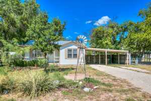 610 E 24th St (31)