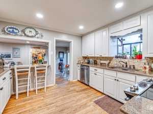 2402 Live Oak St (12)