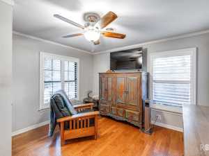 2402 Live Oak St (20)