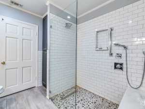 2402 Live Oak St (26)