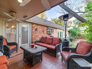 2402 Live Oak St (29)