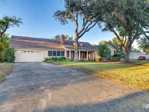 2402 Live Oak St (3)