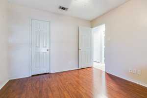 5210 Oak Grove Blvd (16)