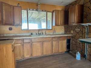 1009 E 6th St (5)