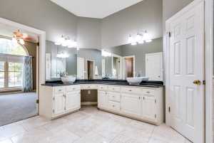 6026 Warwick Dr (35)