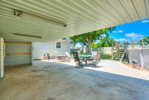 1010 Ave D (26)