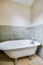 1001 Ave D (33)
