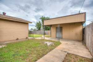1001 Ave D (29)