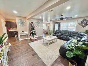 2301 N Lillie St (4)