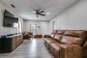 419 E 29th St (4)