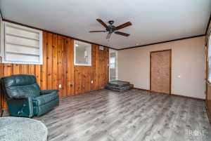 310 N Van Buren St (18)