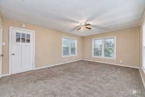 310 N Van Buren St (19)