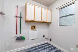 310 N Van Buren St (24)