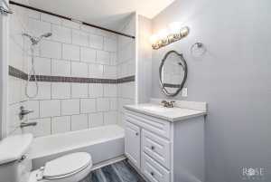 310 N Van Buren St (4)