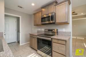 2222 N Poe St (12)