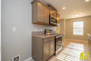 2222 N Poe St (14)