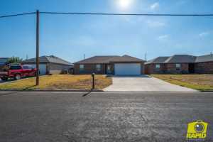 2222 N Poe St (4)