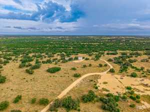 660 Private Rd 1115 (52)