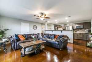 718 E 45th St (2)