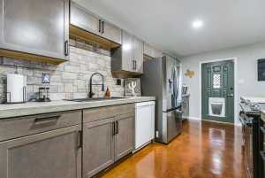 718 E 45th St (3)