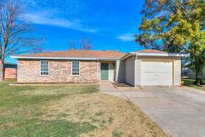 718 E 45th St (8)