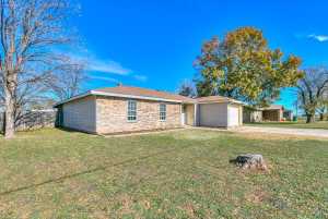718 E 45th St (29)