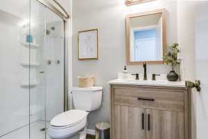 718 E 45th St (5)