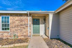 718 E 45th St (26)