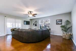 718 E 45th St (9)
