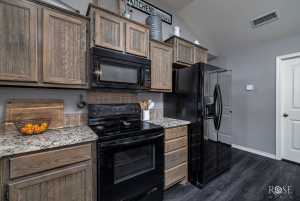 610 Jones St (11)