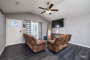 610 Jones St (7)