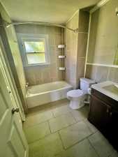 121 N Madison St (6)