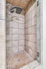 3429 Shadyhill Dr (30)