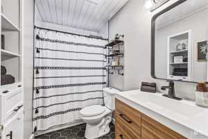 3429 Shadyhill Dr (20)