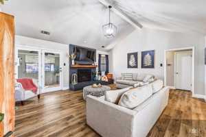 3429 Shadyhill Dr (6)