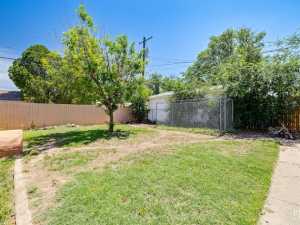 2229 Waco St (26)