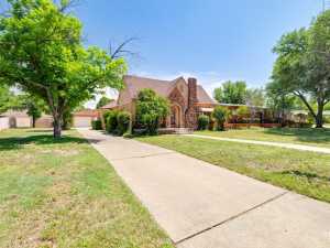 2229 Waco St (3)