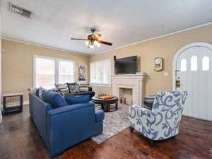 2229 Waco St (8)