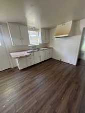 2811 N Irving St (3)