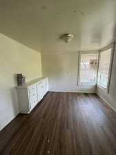 2811 N Irving St (4)