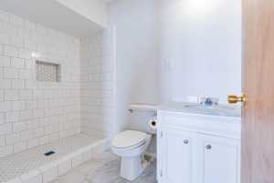 1221 Howard Ave (17)