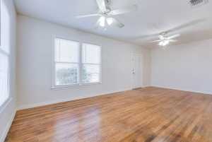 1221 Howard Ave (6)