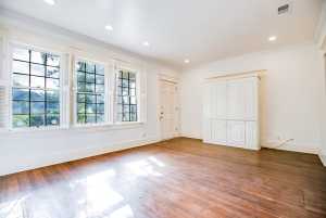 321 S Adams St (12)