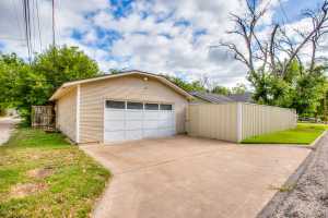 321 S Adams St (29)