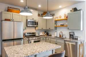 2014 Overhill Dr (19)