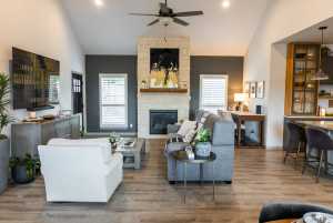 2014 Overhill Dr (8)
