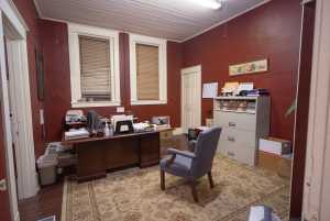210 S Chadbourne St (5)