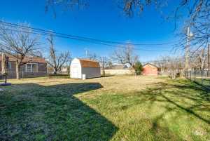 706 N Madison St (19)