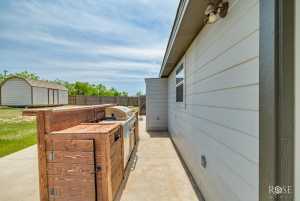210 Laguna Verde St (26)