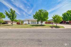 210 Laguna Verde St (34)